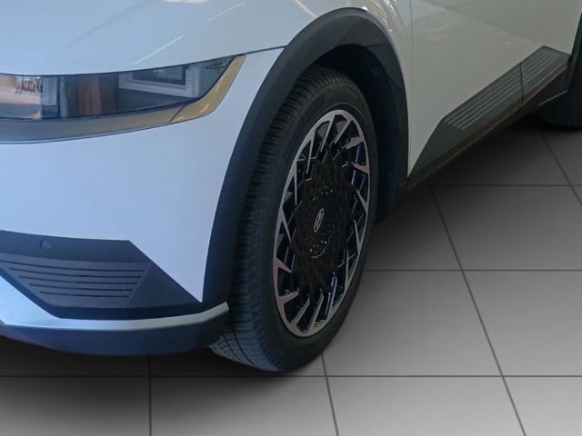 Fahrzeugabbildung Hyundai IONIQ 5 77,4kWh 2WD MY24 TECHNIQ Sitz-P Pano 20LM Assist-P el. Heckklappe