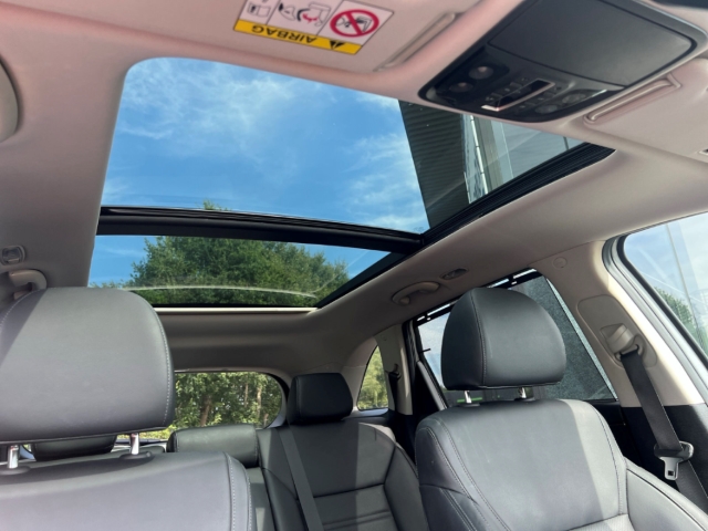 Fahrzeugabbildung Kia Sorento 2.2 CRDi 4WD Platinum Edition Leder Navi