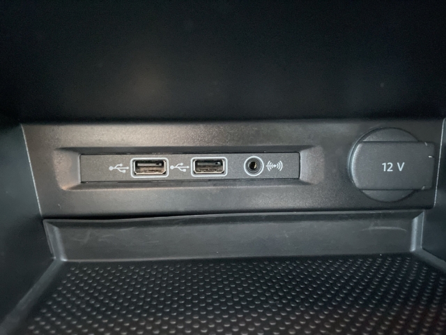 Fahrzeugabbildung Volkswagen Tiguan 1.4 TSI DSG AHK el. Klappe SHZ ACC PDCv+h