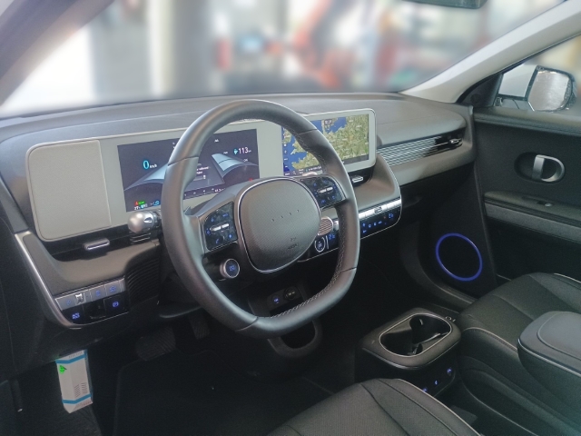 Fahrzeugabbildung Hyundai IONIQ 5 77,4kWh 2WD MY24 Sitz-P Assist-P el.Heckklappe Navi Leder Digitales Cockpit