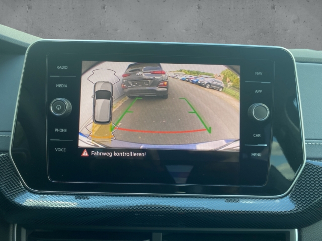 Fahrzeugabbildung Volkswagen T-Cross 1.0 TSI DSG Style IQ.LIGHT AHK PDC SHZ R-Kamera