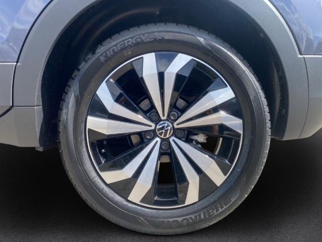 Fahrzeugabbildung Volkswagen T-Cross 1.0 TSI DSG Style IQ.LIGHT AHK PDC SHZ R-Kamera