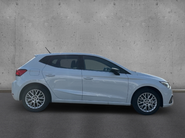 Fahrzeugabbildung SEAT Ibiza 1.0 TSI DSG XCELLENCE Navi ACC SHZ Kamera