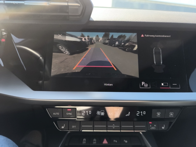 Fahrzeugabbildung Audi A3 SB 40TFSI quattro S-Line AHK LED Navi RKam GRA SHZ PDCvh