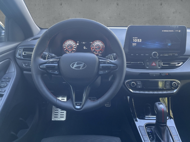 Fahrzeugabbildung Hyundai i30 FL Kombi 1.5 T-GDI DCT N-LINE Navi digitales Cockpit Sportpaket LED Apple CarPlay