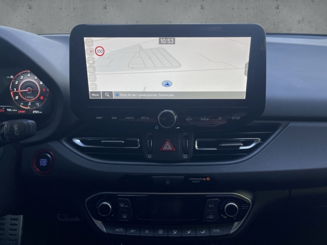 Fahrzeugabbildung Hyundai i30 FL Kombi 1.5 T-GDI DCT N-LINE Navi digitales Cockpit Sportpaket LED Apple CarPlay