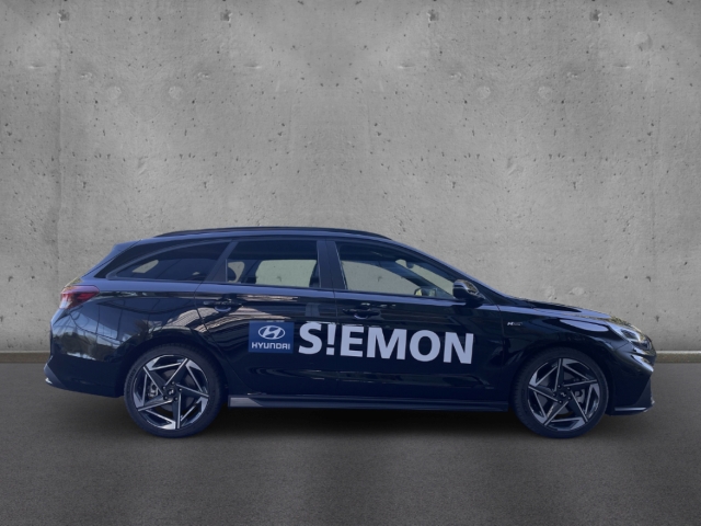 Fahrzeugabbildung Hyundai i30 FL Kombi 1.5 T-GDI DCT N-LINE Navi digitales Cockpit Sportpaket LED Apple CarPlay
