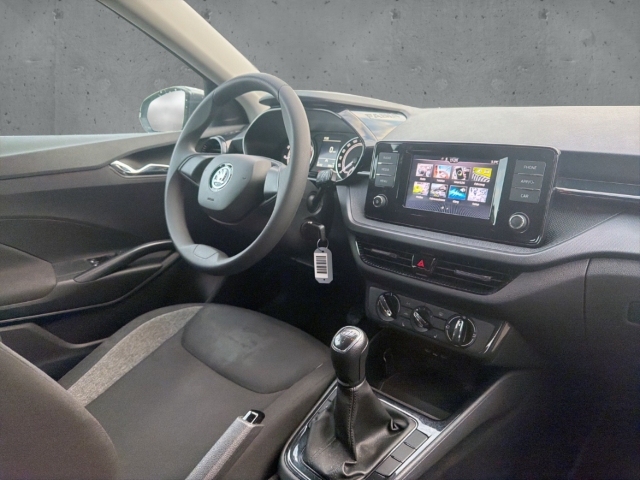 Fahrzeugabbildung SKODA Fabia 1.0 MPI GSR Klima LED SHZ PDC LED Klima