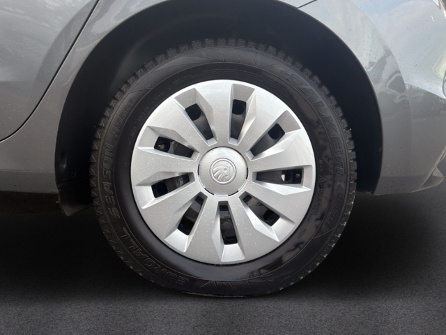 Fahrzeugabbildung SKODA Fabia 1.0 MPI GSR Klima LED SHZ PDC LED Klima