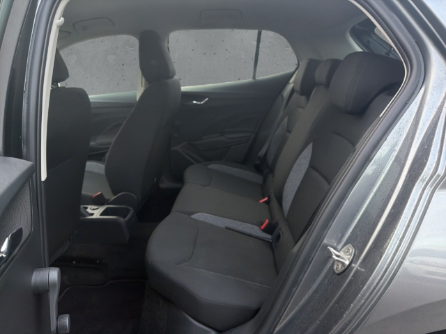 Fahrzeugabbildung SKODA Fabia 1.0 MPI GSR Klima LED SHZ PDC LED Klima