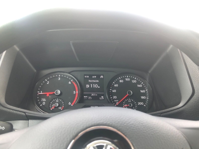 Fahrzeugabbildung Volkswagen Crafter 35 Kasten 2.0TDI MR HD EcoProfi AHK Navi