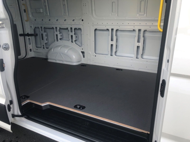 Fahrzeugabbildung Volkswagen Crafter 35 Kasten 2.0TDI MR HD EcoProfi AHK Navi