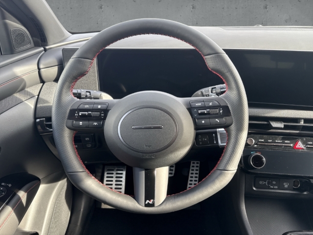 Fahrzeugabbildung Hyundai TUCSON FL MY26 1.6 HEV AT 2WD N-Line Navi Digitales Cockpit LED ACC