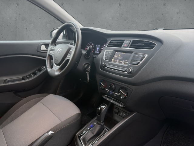 Fahrzeugabbildung Hyundai i20 1.0 T-GDI DCT Trend Klima SHZ LHZ PDC Blueto