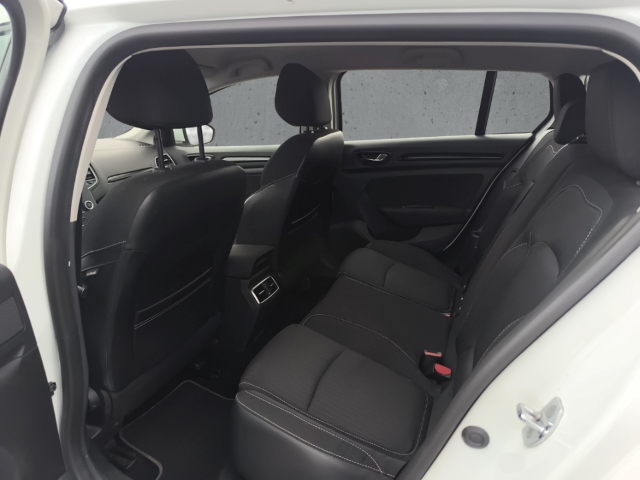 Fahrzeugabbildung Renault Megane IV Grandtour 1.2 TCe 130 Navi PDC BT Klimaauto