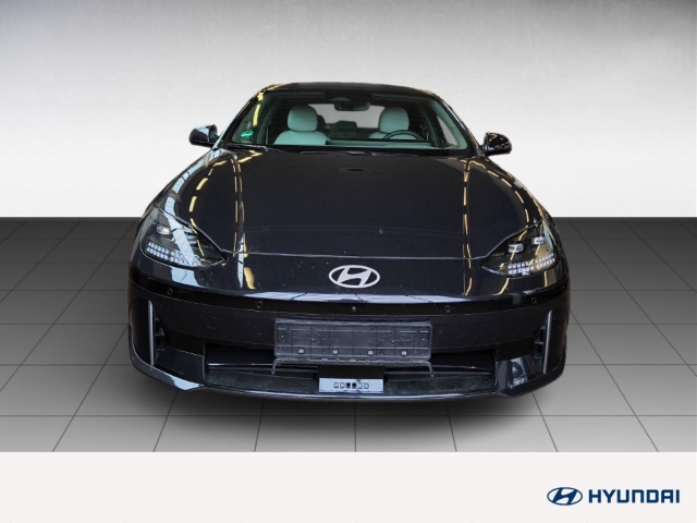 Fahrzeugabbildung Hyundai IONIQ 6 77,4kWh 4WD UNIQ 20LM HUD Navi Digitales Cockpit Memory Sitze Soundsystem