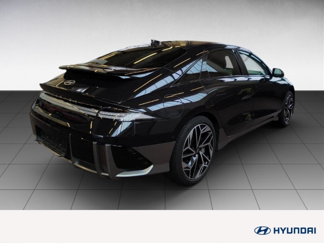 Fahrzeugabbildung Hyundai IONIQ 6 77,4kWh 4WD UNIQ 20LM HUD Navi Digitales Cockpit Memory Sitze Soundsystem