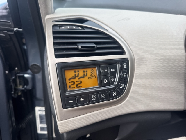 Fahrzeugabbildung Citroen Grand C4 Picasso 1.6 HDI Exclusive 7Sitze Gewerbe Xenon Navi Pano