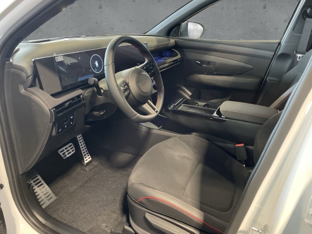 Fahrzeugabbildung Hyundai TUCSON FL PHEV 1.6 AT 4WD N-LINE Panoramadach HUD Navi digitales Cockpit Soundsystem