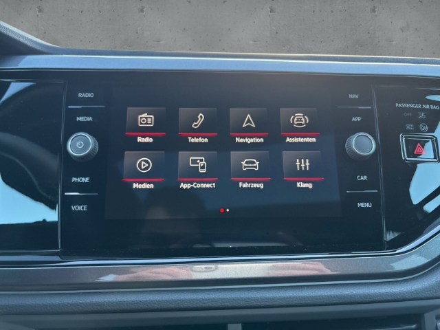 Fahrzeugabbildung Volkswagen Polo GTI 2.0 TSI IQ.LIGHT Pano RearView ACC SHZ