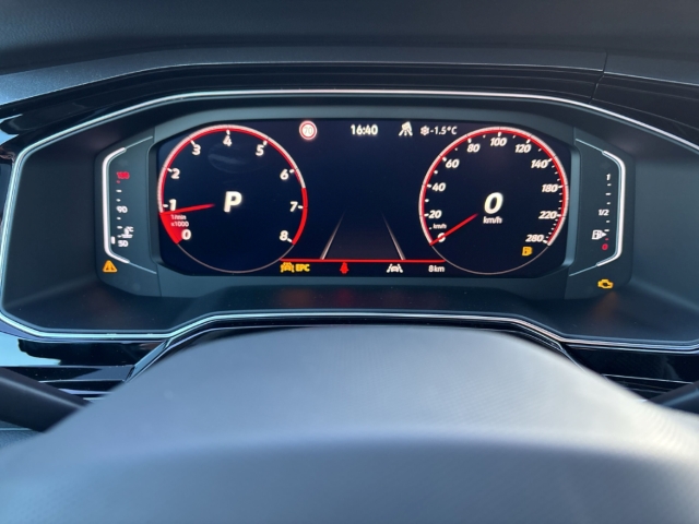 Fahrzeugabbildung Volkswagen Polo GTI 2.0 TSI IQ.LIGHT Pano RearView ACC SHZ