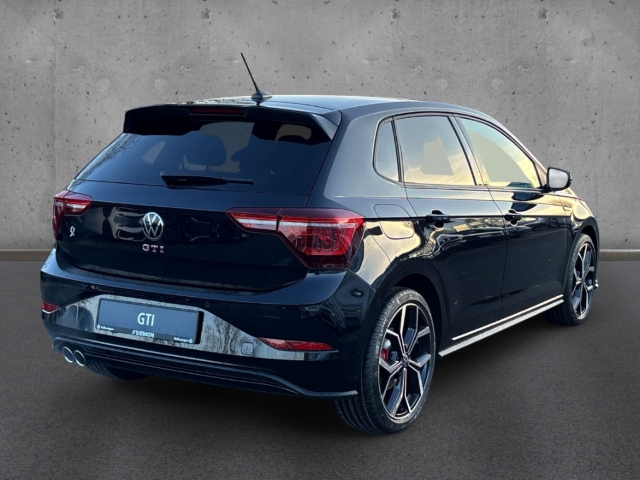 Fahrzeugabbildung Volkswagen Polo GTI 2.0 TSI IQ.LIGHT Pano RearView ACC SHZ