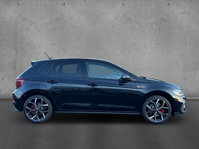 Fahrzeugabbildung Volkswagen Polo GTI 2.0 TSI IQ.LIGHT Pano RearView ACC SHZ
