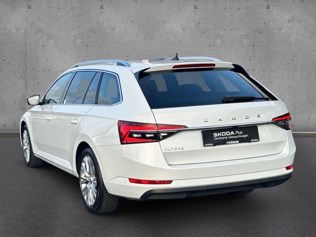 Fahrzeugabbildung SKODA Superb Combi 1.5 TSI DSG Style AHK ACC AreaView