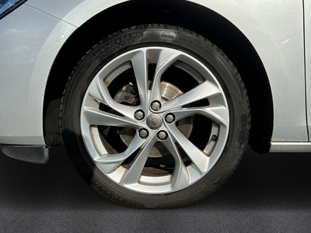 Fahrzeugabbildung Opel Astra ST 1.4 Turbo GS Line LED Navi Tempo Kamera