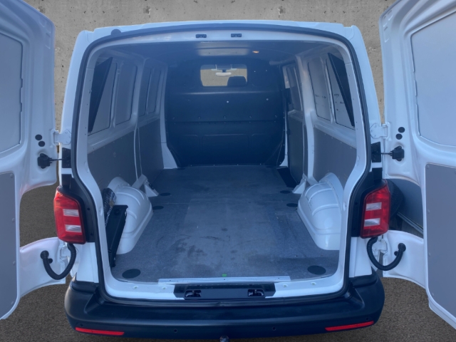 Fahrzeugabbildung Volkswagen Transporter Kasten-Kombi Kasten lang 2.0 LR 3,2t TDI EU6 SCR BlueMotion Technol