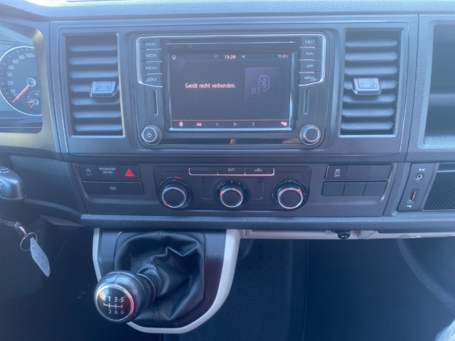 Fahrzeugabbildung Volkswagen Transporter Kasten-Kombi Kasten lang 2.0 LR 3,2t TDI EU6 SCR BlueMotion Technol