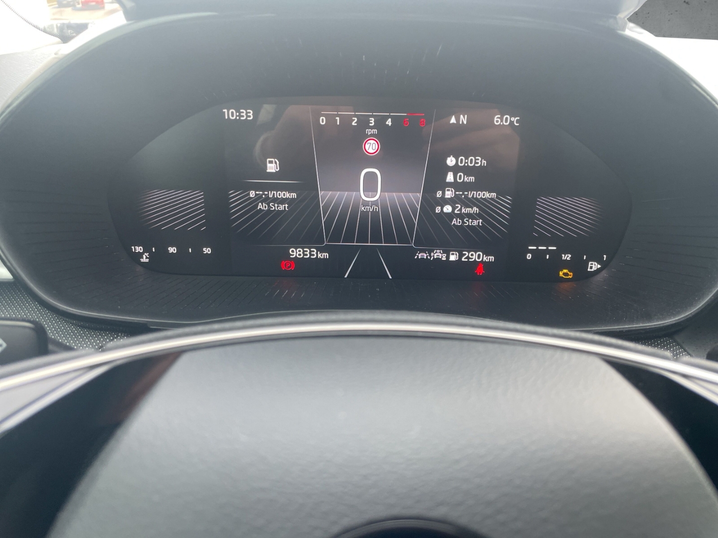 Fahrzeugabbildung SKODA Fabia Selection 1.0 TSI PDC SHZ Klima eFH LED