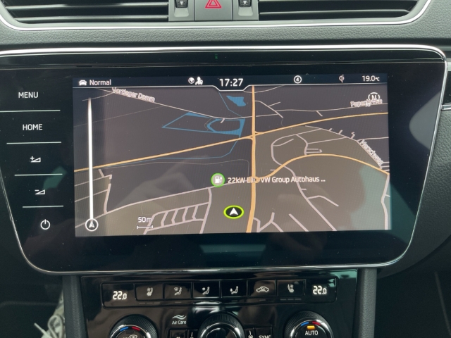 Fahrzeugabbildung SKODA Superb Combi TDI 4x4 DSG L&K AHK Pano Standheiz