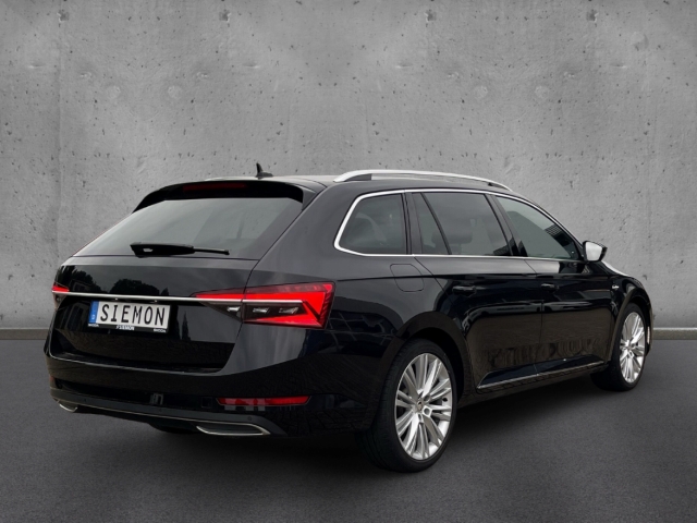 Fahrzeugabbildung SKODA Superb Combi TDI 4x4 DSG L&K AHK Pano Standheiz