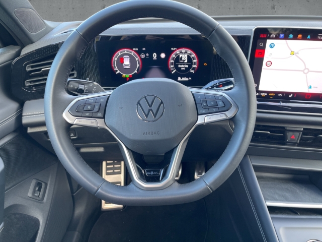 Fahrzeugabbildung Volkswagen Tiguan 1.5 eTSI DSG Goal AHK IQ.LIGHT Navi 360°K