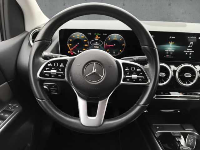 Fahrzeugabbildung Mercedes-Benz B 200 d DCT Progressive MBUX LED RKam BlindSpot Navi SHZ PDC