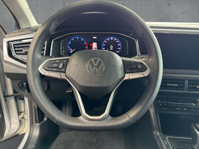 Fahrzeugabbildung Volkswagen Taigo 1.0 TSI DSG Style IQ.LIGHT Kamera ACC PDS