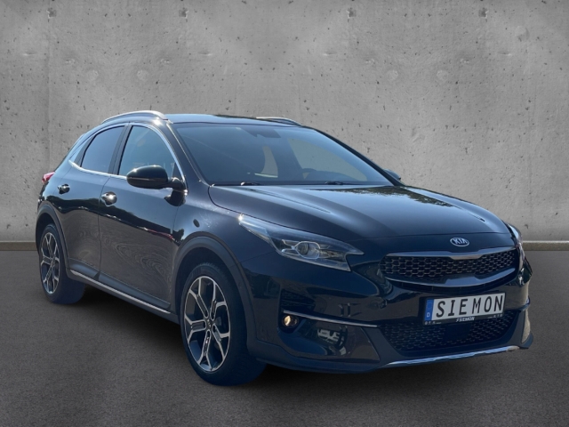 Fahrzeugabbildung Kia XCee'd 1.5 T-GDI Xdition NAVI CAM LED SHZ ACC
