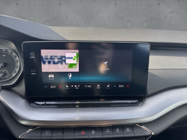 Fahrzeugabbildung SKODA Octavia Combi Ambition 2.0 TDI LED Sperrdiff. Apple CarPlay Android Auto