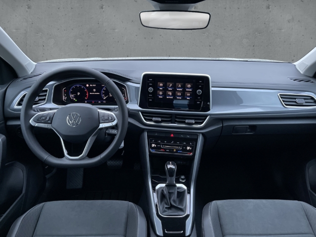 Fahrzeugabbildung Volkswagen T-Roc 1.5 TSI DSG Style LED+ ACC SHZ PDC AppConn