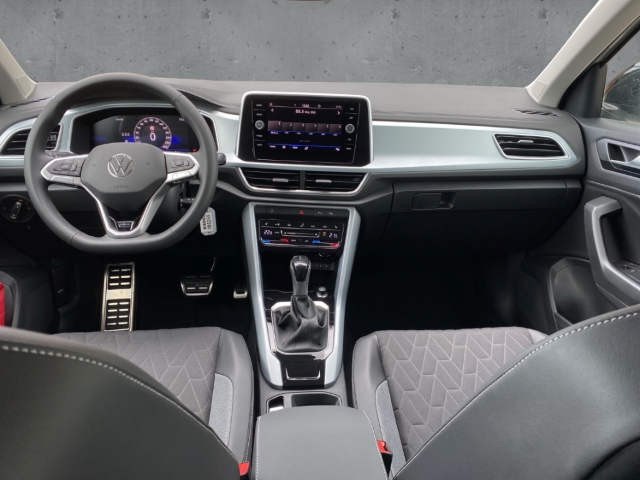 Fahrzeugabbildung Volkswagen T-Roc EU6e 1.5 TSI DSG Goal LED AHK GJR Kamera