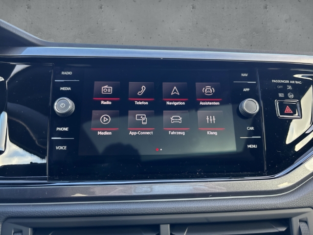 Fahrzeugabbildung Volkswagen Polo GTI 2.0 TSI IQ.LIGHT Pano RearView ACC SHZ