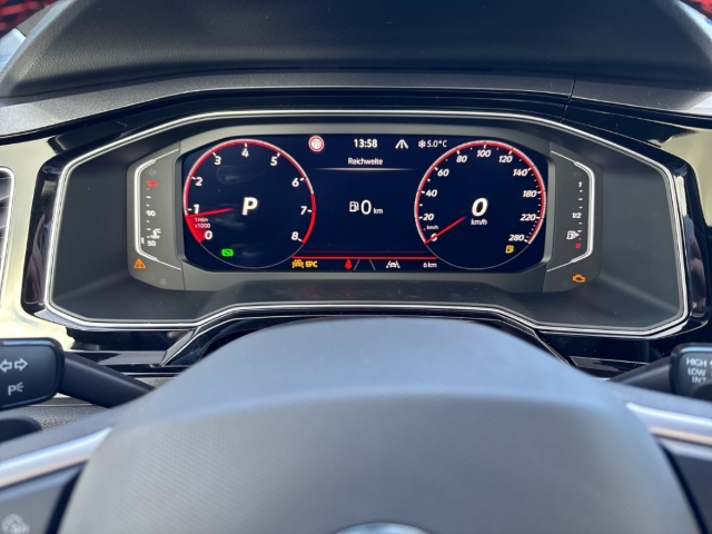 Fahrzeugabbildung Volkswagen Polo GTI 2.0 TSI IQ.LIGHT Pano RearView ACC SHZ