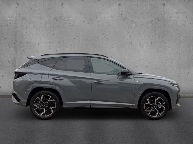Fahrzeugabbildung Hyundai TUCSON FL PHEV 1.6 AT 2WD N-LINE Panorama Dig-Key HUD Navi digitales Cockpit Soundsystem