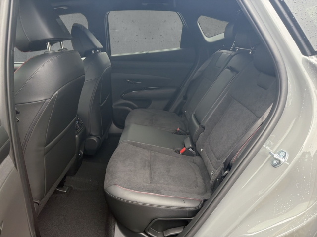 Fahrzeugabbildung Hyundai TUCSON FL PHEV 1.6 AT 2WD N-LINE Panorama Dig-Key HUD Navi digitales Cockpit Soundsystem