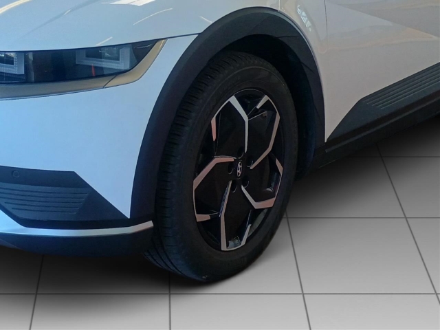 Fahrzeugabbildung Hyundai IONIQ 5 77,4kWh 2WD MY24 DYNAMIQ LED-Paket Navi Digitales Cockpit LED ACC Apple CarPlay