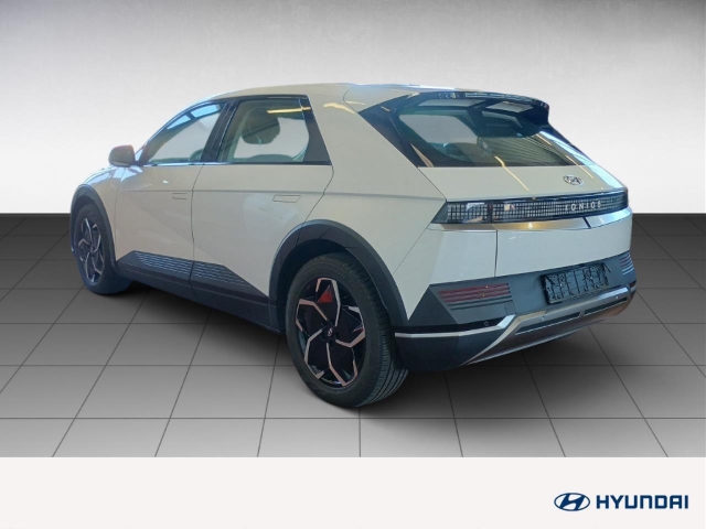 Fahrzeugabbildung Hyundai IONIQ 5 77,4kWh 2WD MY24 DYNAMIQ LED-Paket Navi Digitales Cockpit LED ACC Apple CarPlay