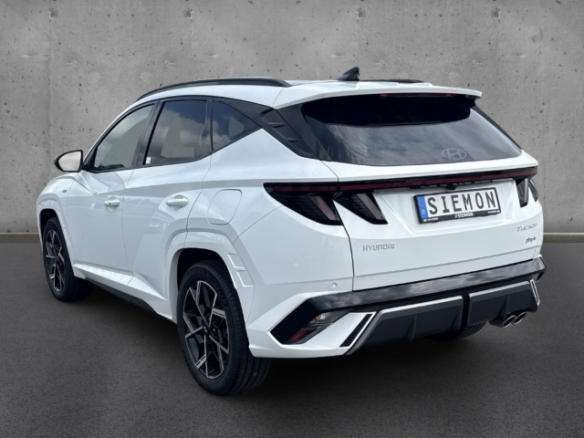 Fahrzeugabbildung Hyundai TUCSON FL PHEV 1.6 AT 2WD N-LINE Panoramadach HUD Navi digitales Cockpit Soundsystem
