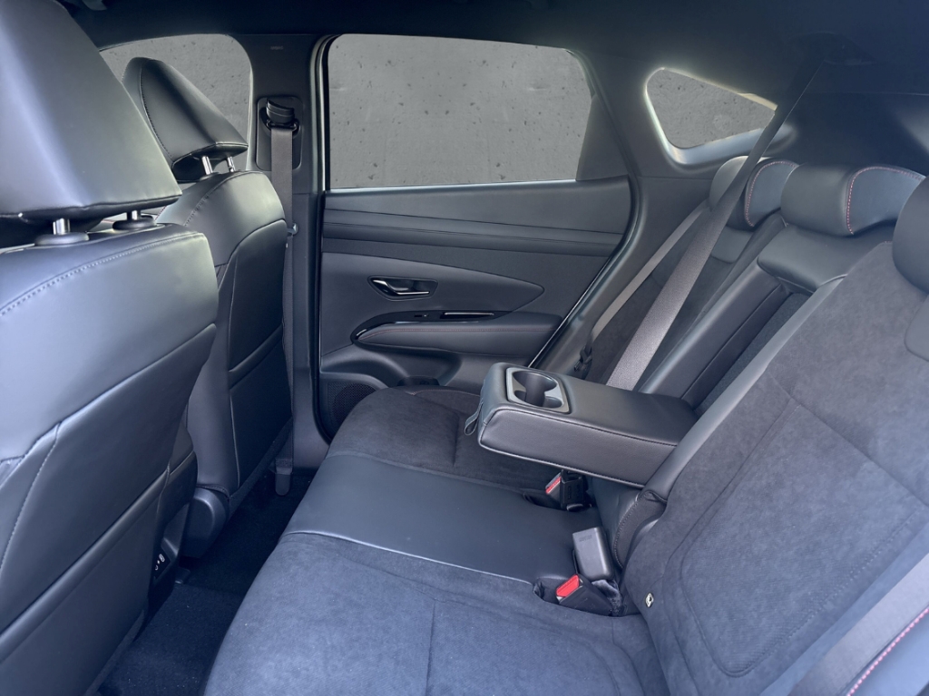 Fahrzeugabbildung Hyundai TUCSON FL MY26 1.6 HEV AT 2WD N-Line Navi Digitales Cockpit LED ACC