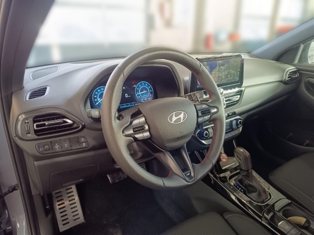 Fahrzeugabbildung Hyundai i30 FL Kombi 1.5 T-GDI 48V DCT N-Line MY25 Sportpaket Navi Digitales Cockpit LED ACC